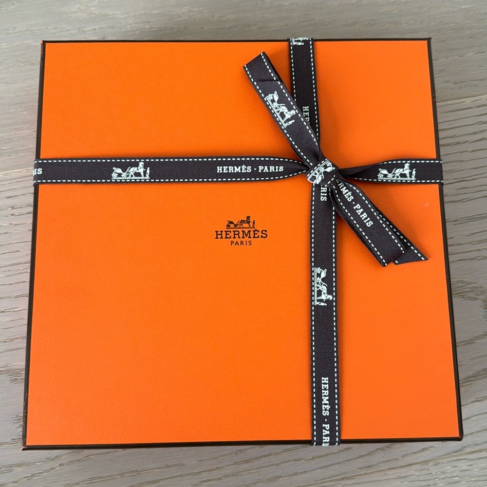 Hermes box with ribbon